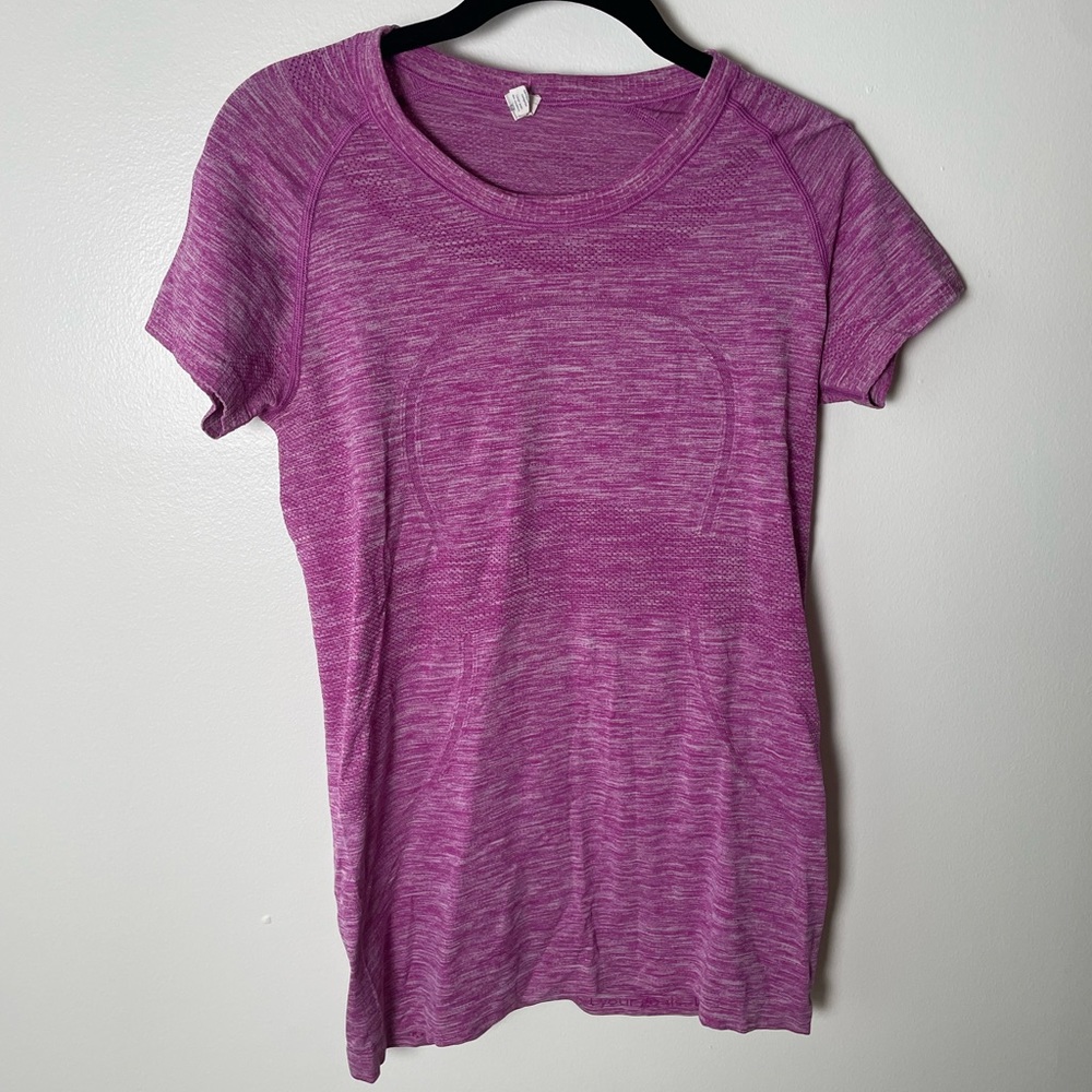 Lululemon workout top. Short sleeve. Size 8